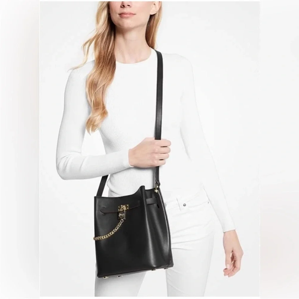 MICHAEL KORS Hamilton Legacy Messenger Bucket Bag Black NWT - Picture 2 of 10